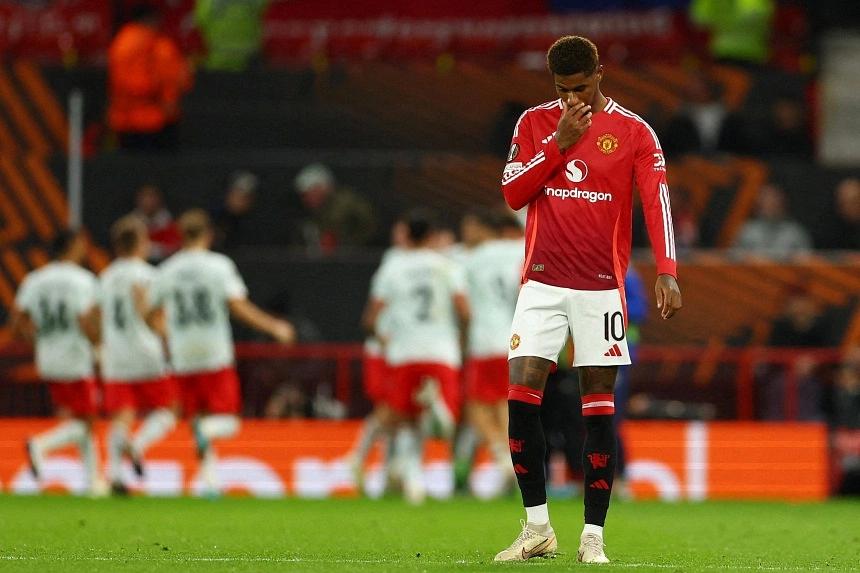 Erik Ten Hag left frustrated by costly error in Man United's Europa League draw with Twente