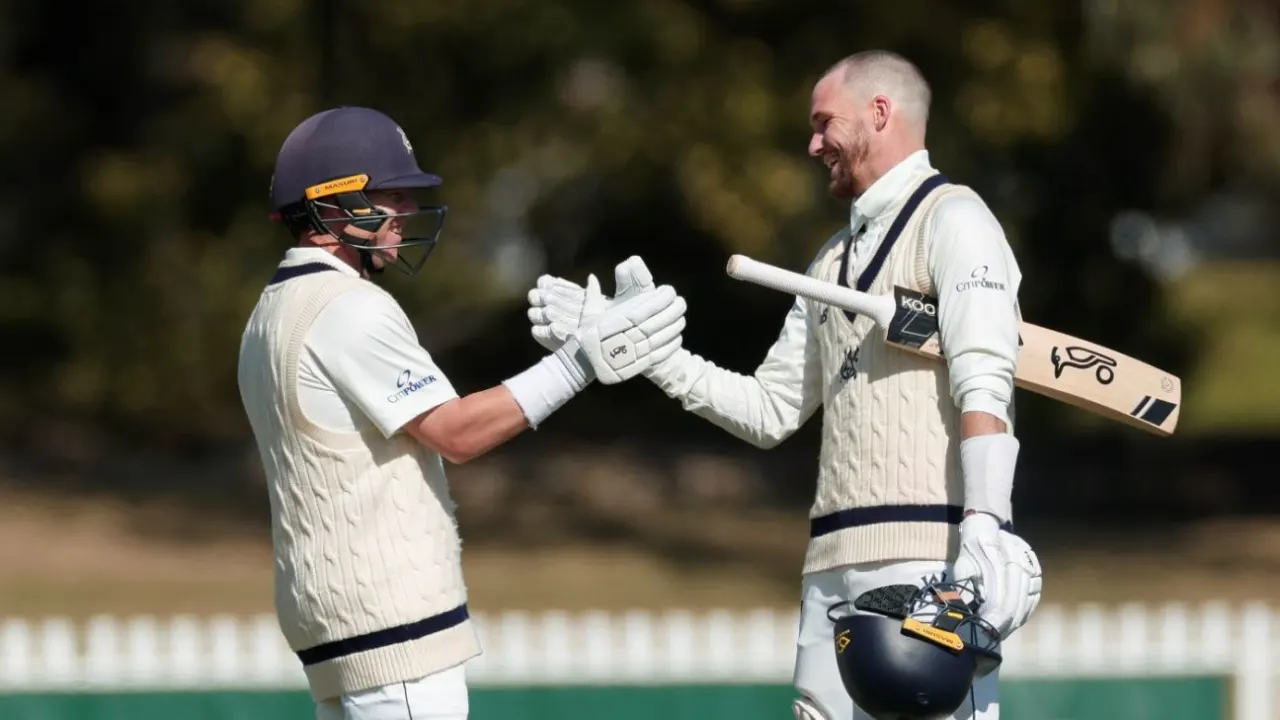 Harris and Handscomb shine with twin centuries