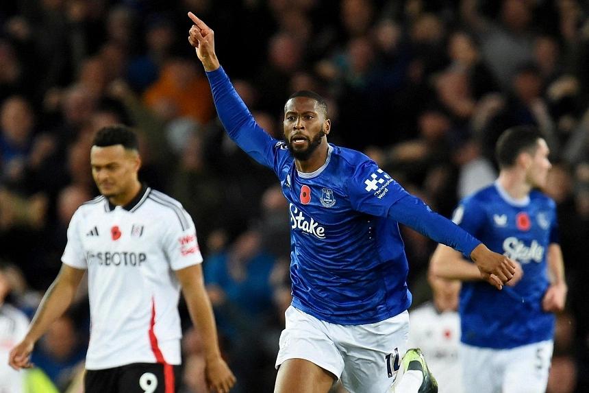 Late heroics from Everton substitute Beto secure last-minute draw against Fulham